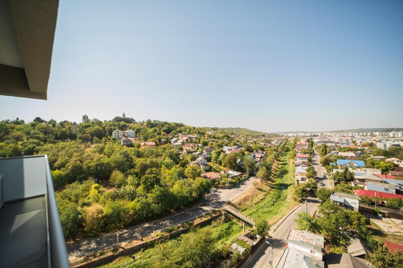 Panorama View Apartment 2Km To Palas Яссы Экстерьер фото