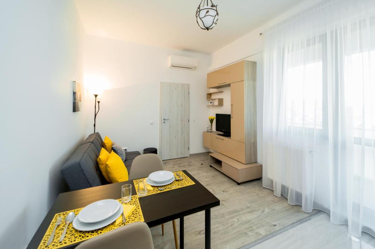 Panorama View Apartment 2Km To Palas Яссы Экстерьер фото